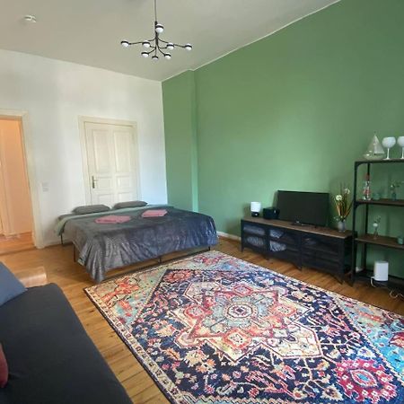 Stylish 2-Room Apartment With Balcony Next To East Side Gallery Berlin Exterior foto