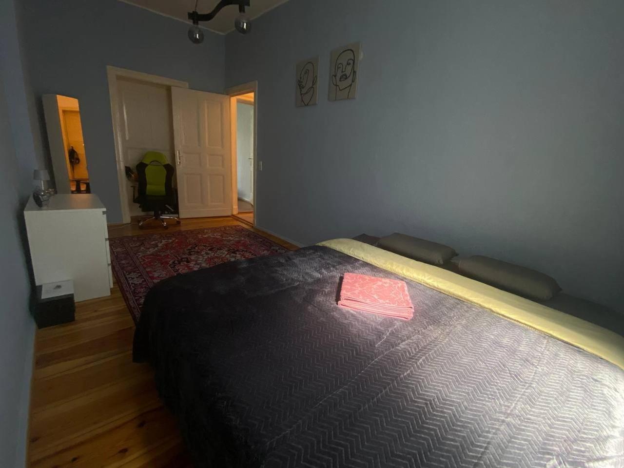Stylish 2-Room Apartment With Balcony Next To East Side Gallery Berlin Exterior foto