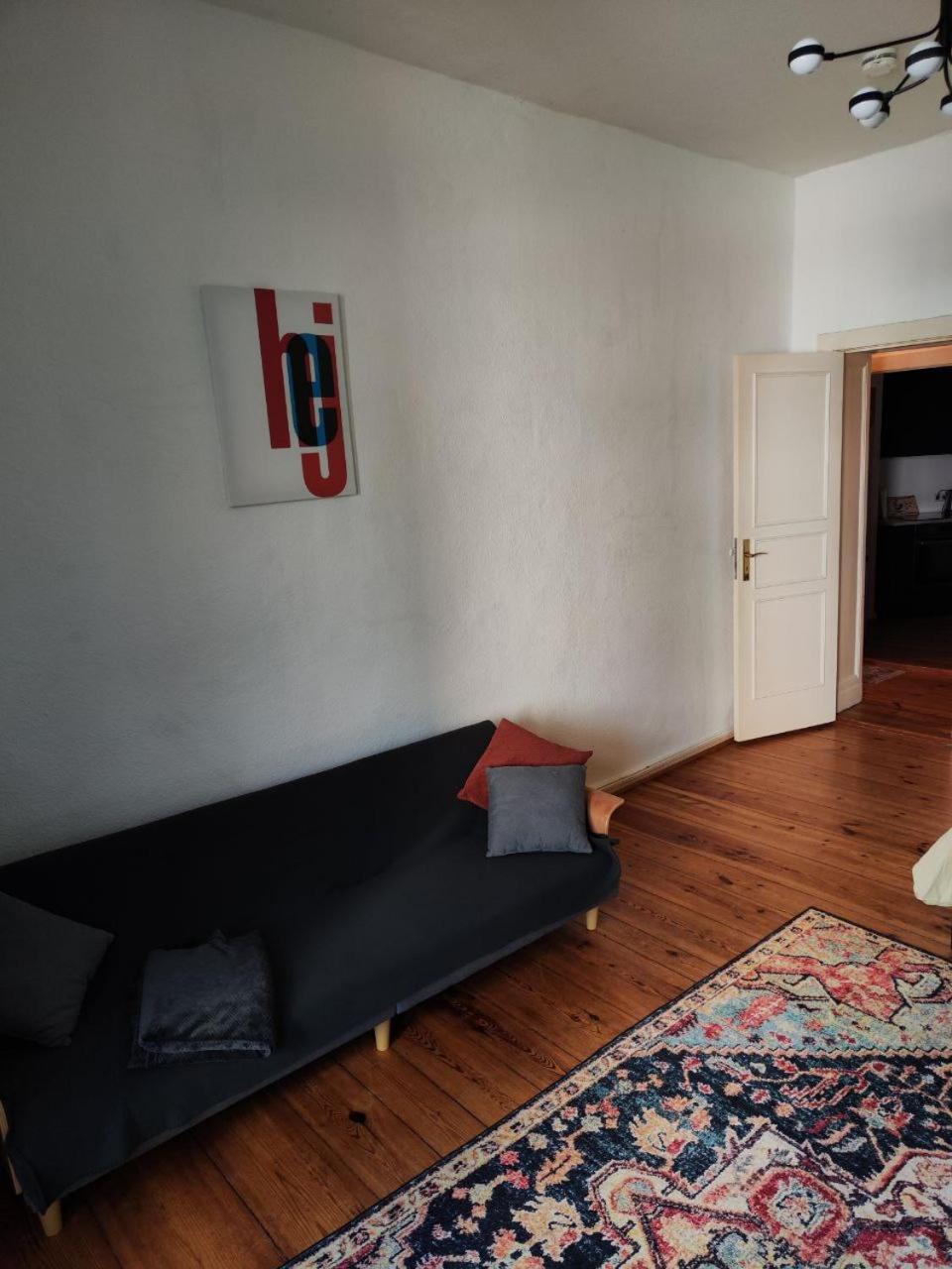 Stylish 2-Room Apartment With Balcony Next To East Side Gallery Berlin Exterior foto